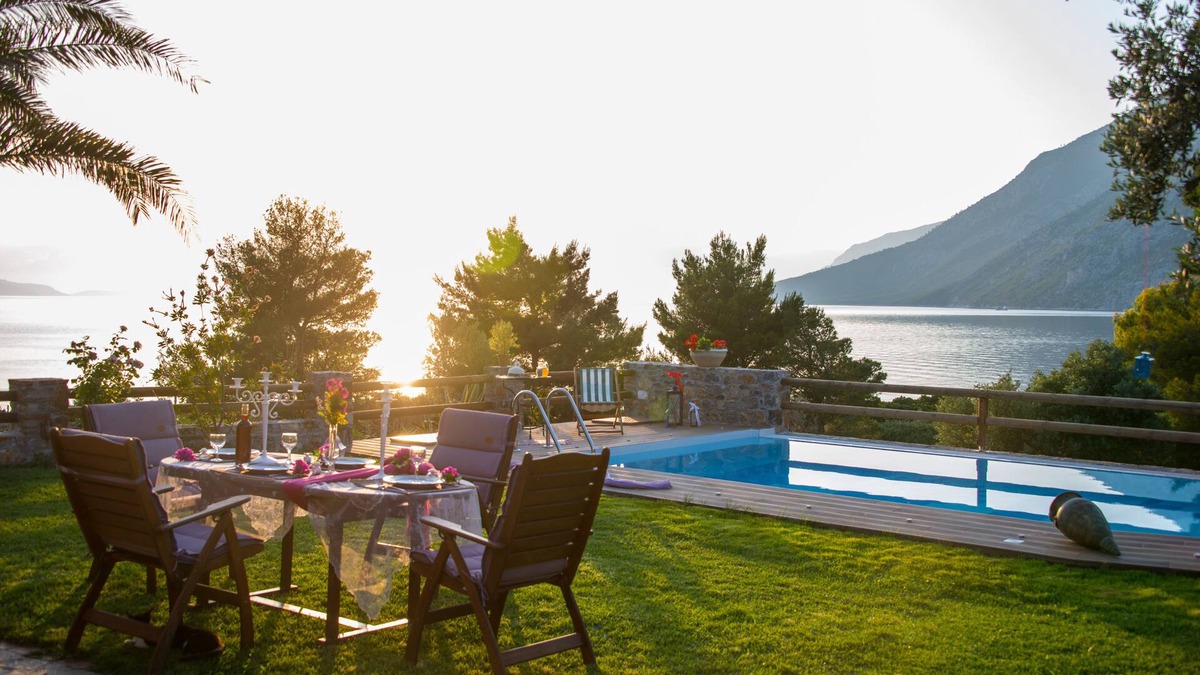 Paradise Beach Villa | Stone house with private pool near the sea!