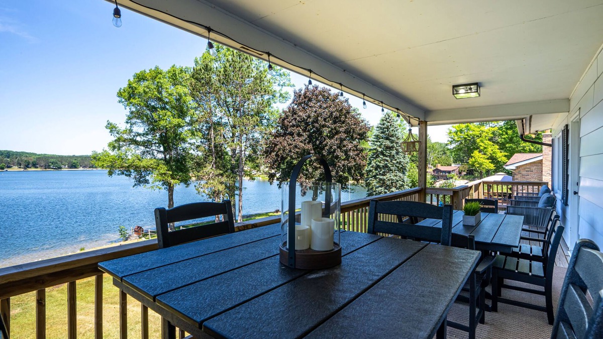 Cadillac House | Stone Ledge Lake Getaway