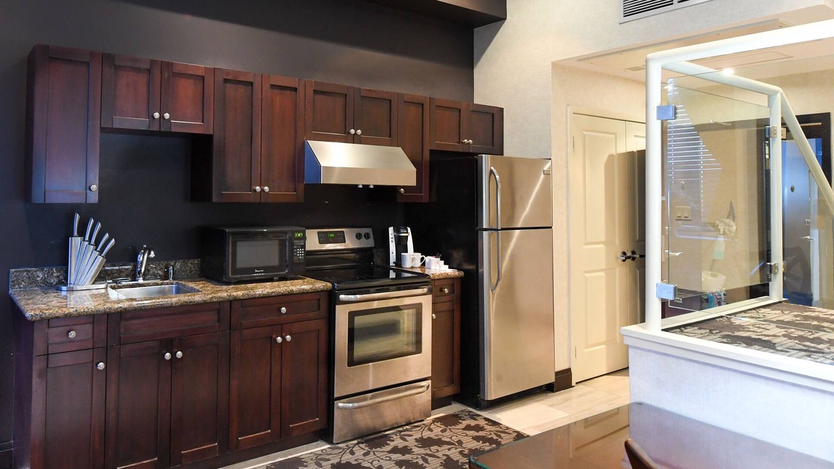 Merritton Hotel | Stone Mill Inn