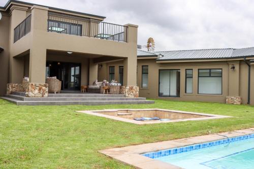 Muldersdrift Villa | Stone`s Throw Manor