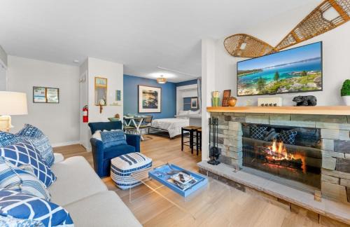 Tahoya Shores House | Stone's Throw