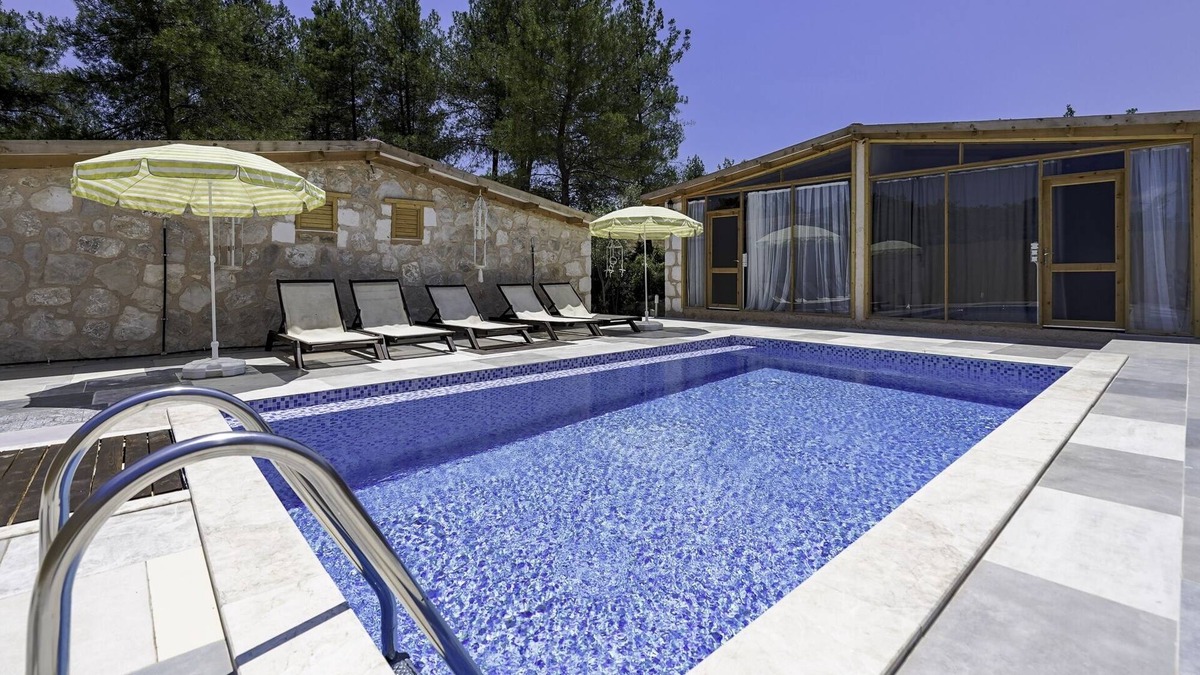 Kas House | Stone Vacation Flat w Pool in Kas