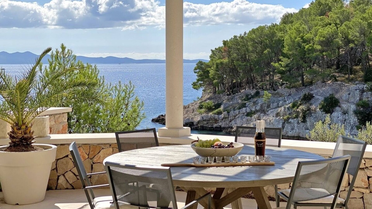 Cove Osibova (Milna) Villa | Stone Villa with Jacuzzi & Private Beach Island Brac Croatia