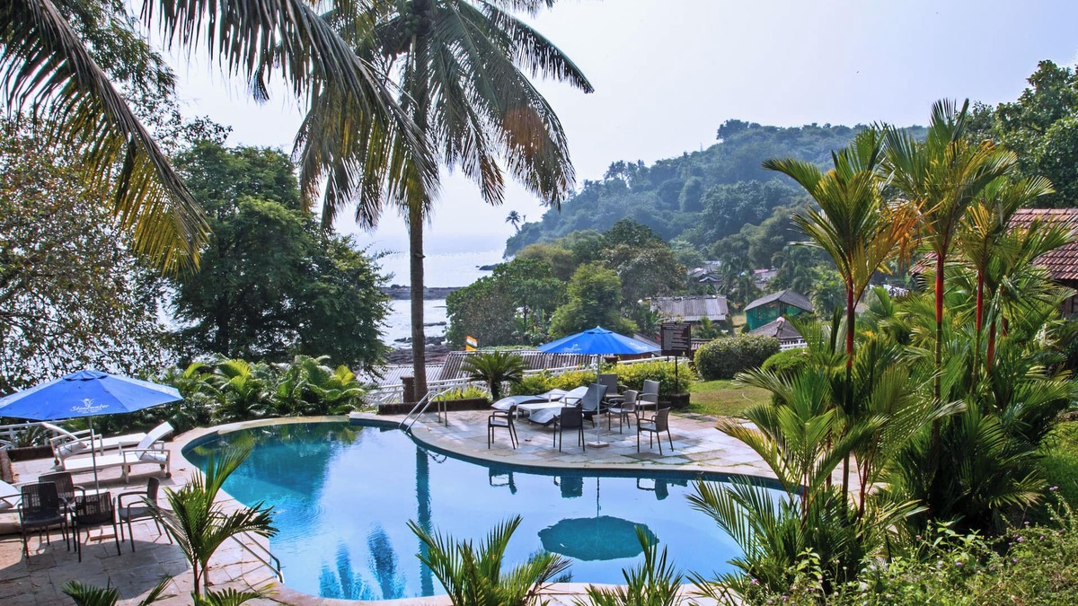 Bogmolo Hotel | Stone Water Eco Resort
