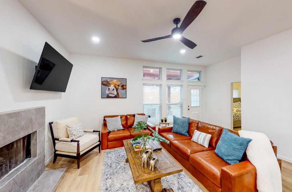 The Colony House | Stonebriar Stunner