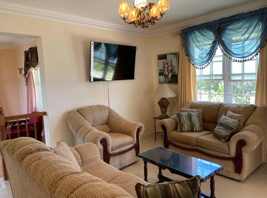 Diamond Valley House | StoneHaven The perfect retreat