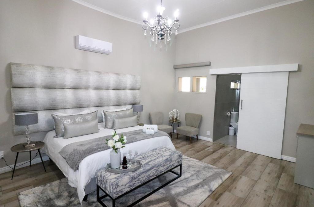 Langenhoven Park House | Stonehill Villa