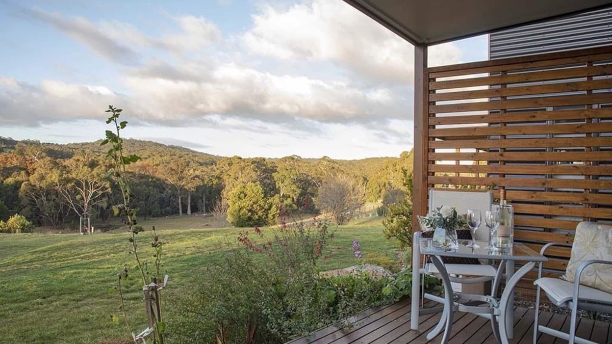 Glenlyon Apartment | Stonelea in Glenlyon | Romantic escape just minutes from Daylesford