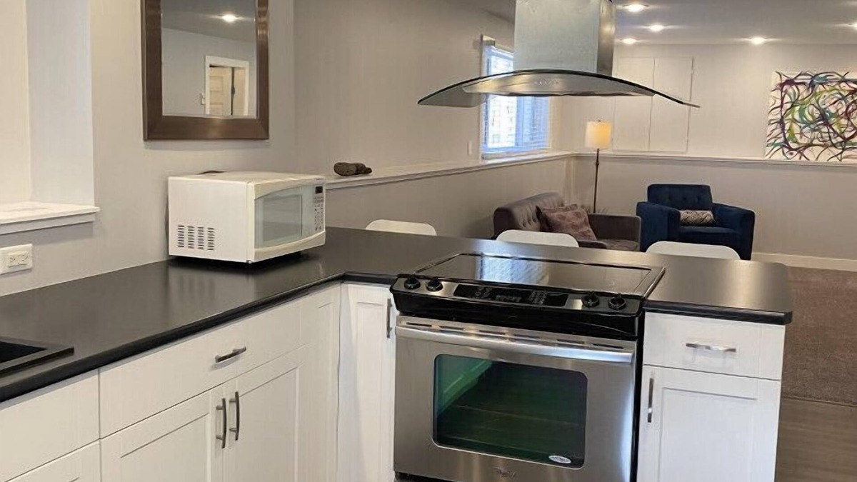 Clearwater Condo | Stoneshire Obsidian Suite