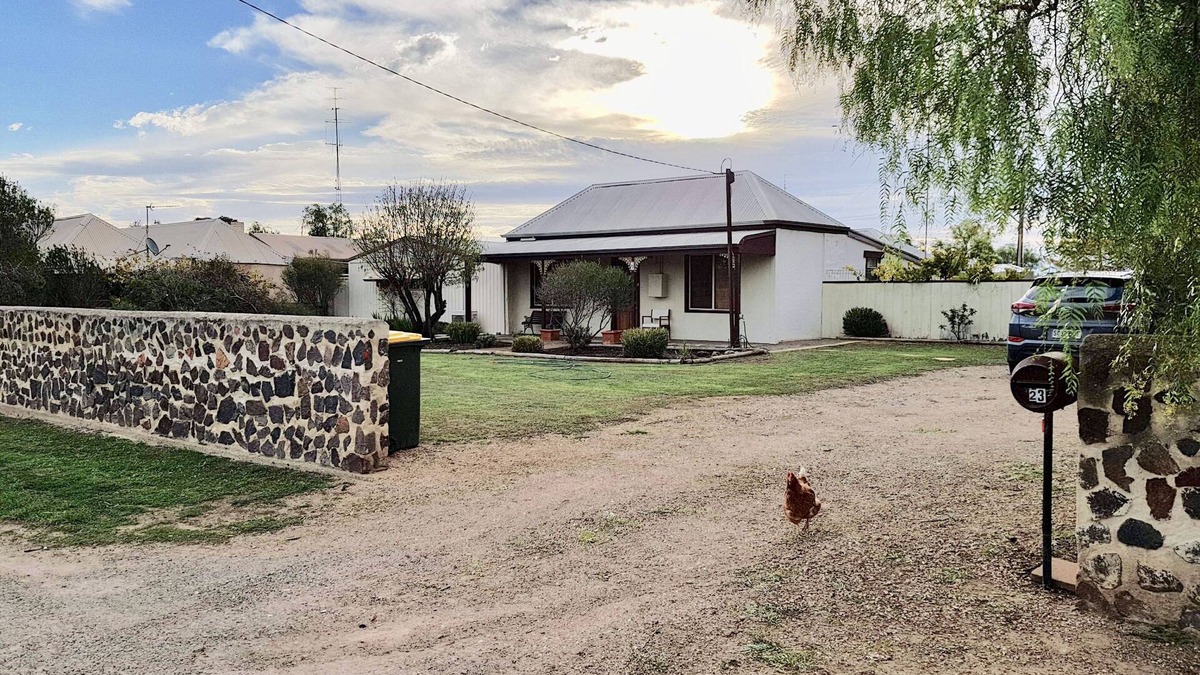 Cross Roads Cottage | Stonewall Cottage 23 Kadina Road Cross Roads (Moonta)
