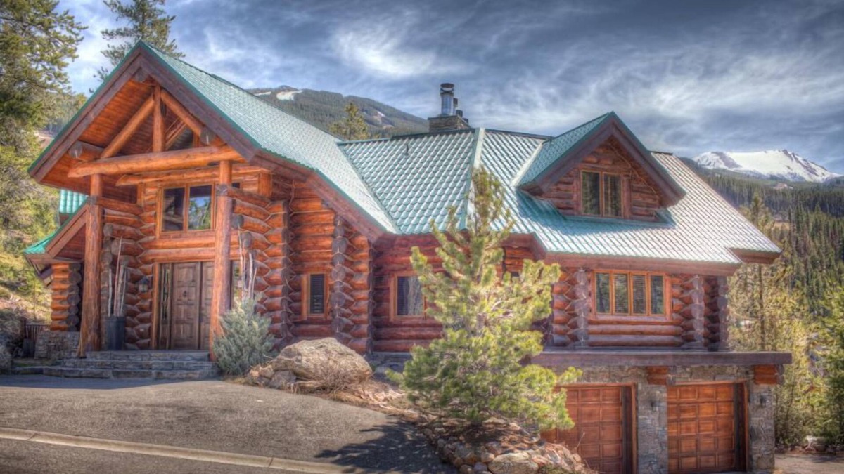 East Kootenay Cabin | Stonewater Lodge, Ski in/out- Private Hot Tub, Panorama Hot Spring Pool Access