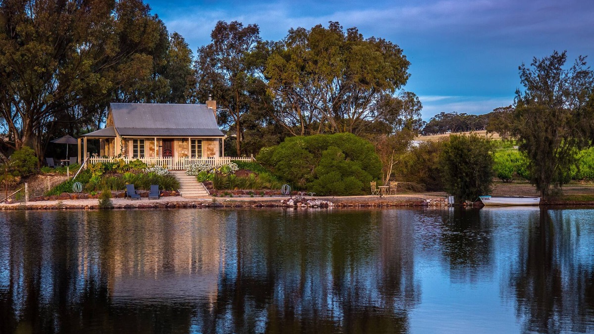 Stone Well Cottage | Stonewell Cupids Cottage