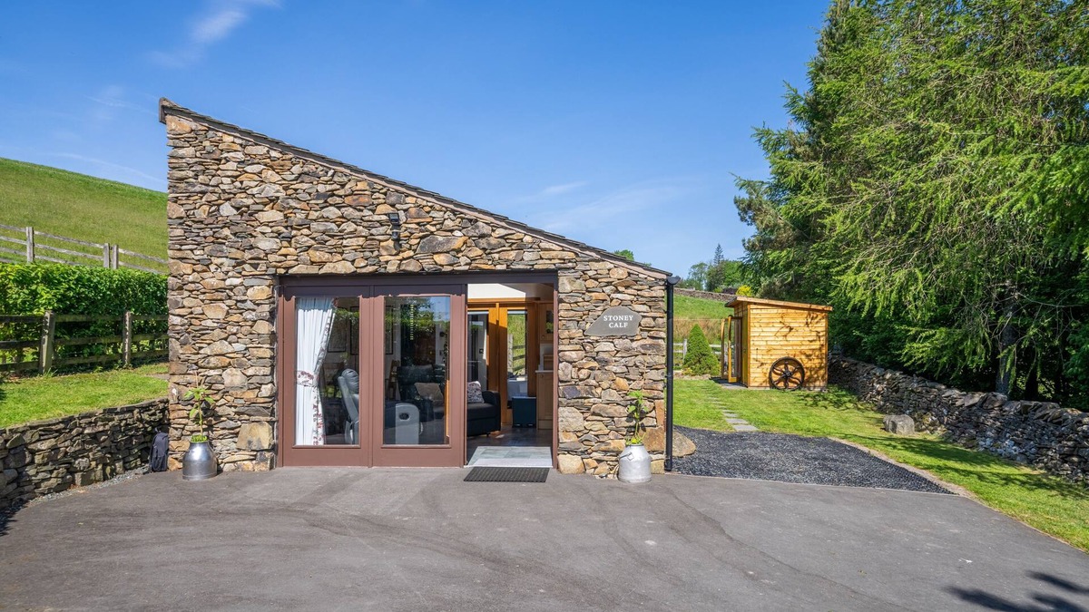 Carnforth Cottage | Stoney Calf - Quaint Cottage for two on a working farm