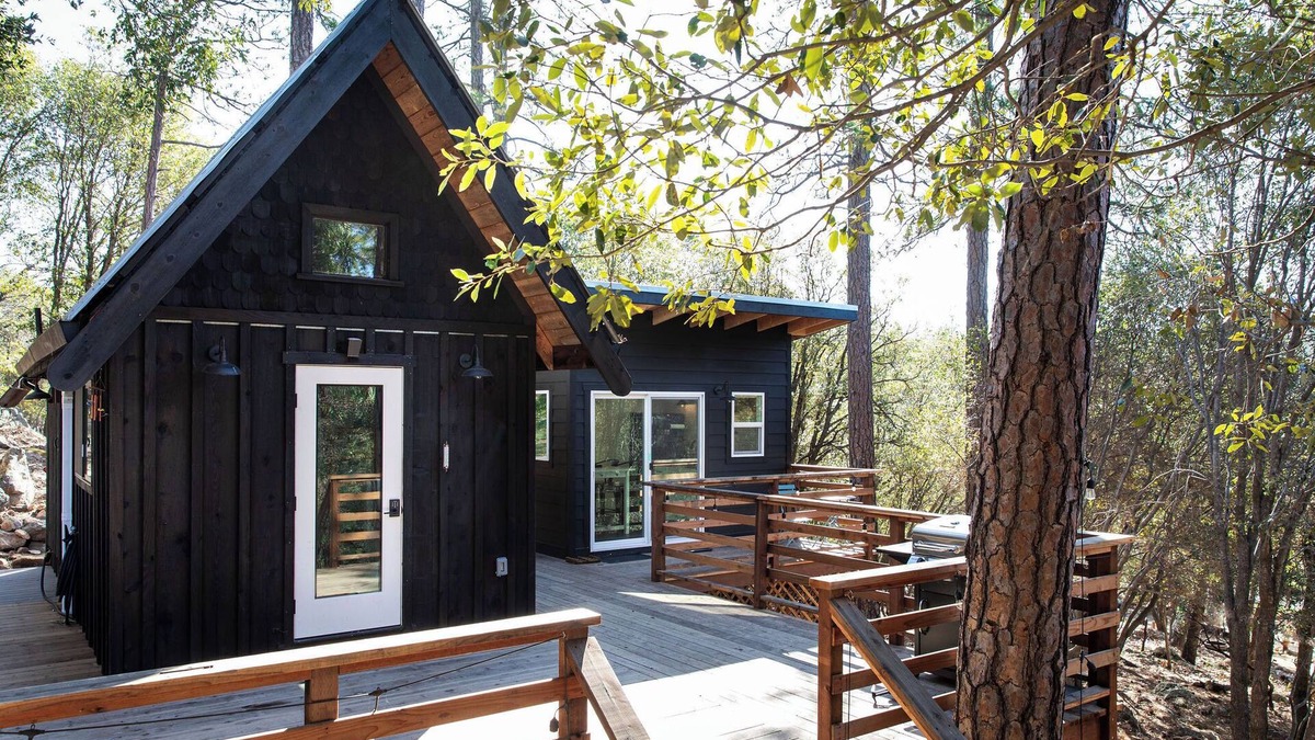 Auburn Cabin | Stoney Falls Hideaway - A retreat away from it all
