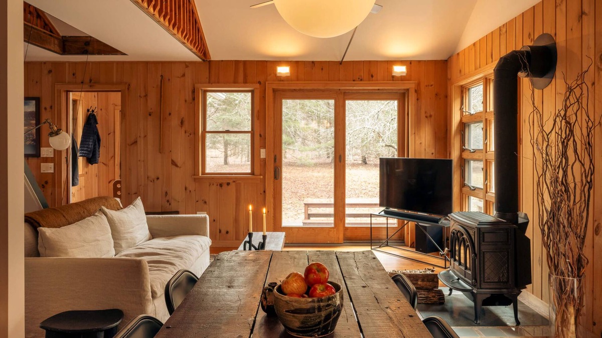 Lanesville House | Stony Clove by Summer - Artisan Cottage with Hot Tub