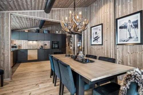 Lesja House | Stor familiehytte på Bjorli