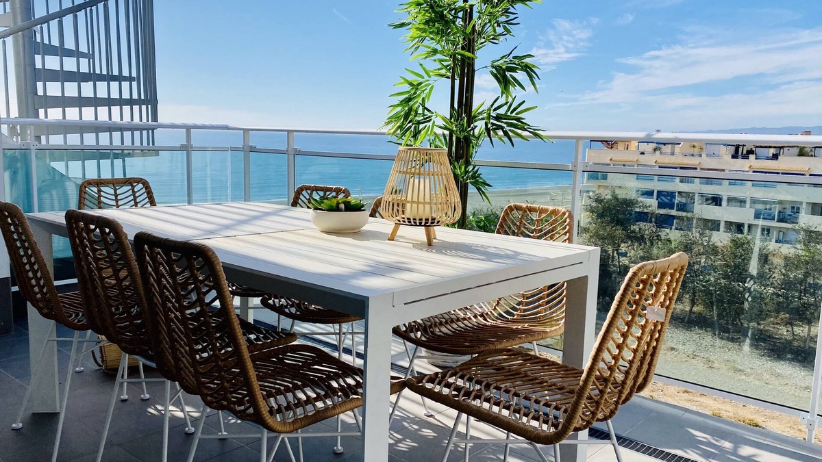 El Morche Apartment | Stor Lägenhet vid Stranden med Fantastisk Terrass