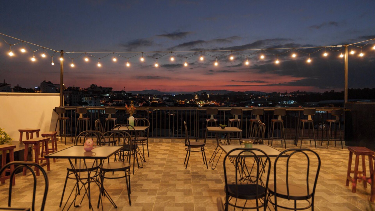 Da Lat Hotel | Storij Home & Coffee