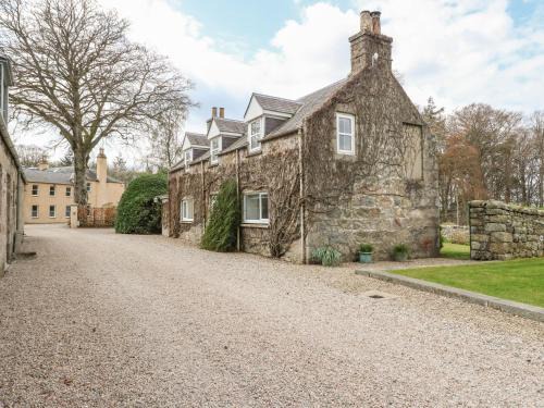 Aberdeen House | Storkery Cottage
