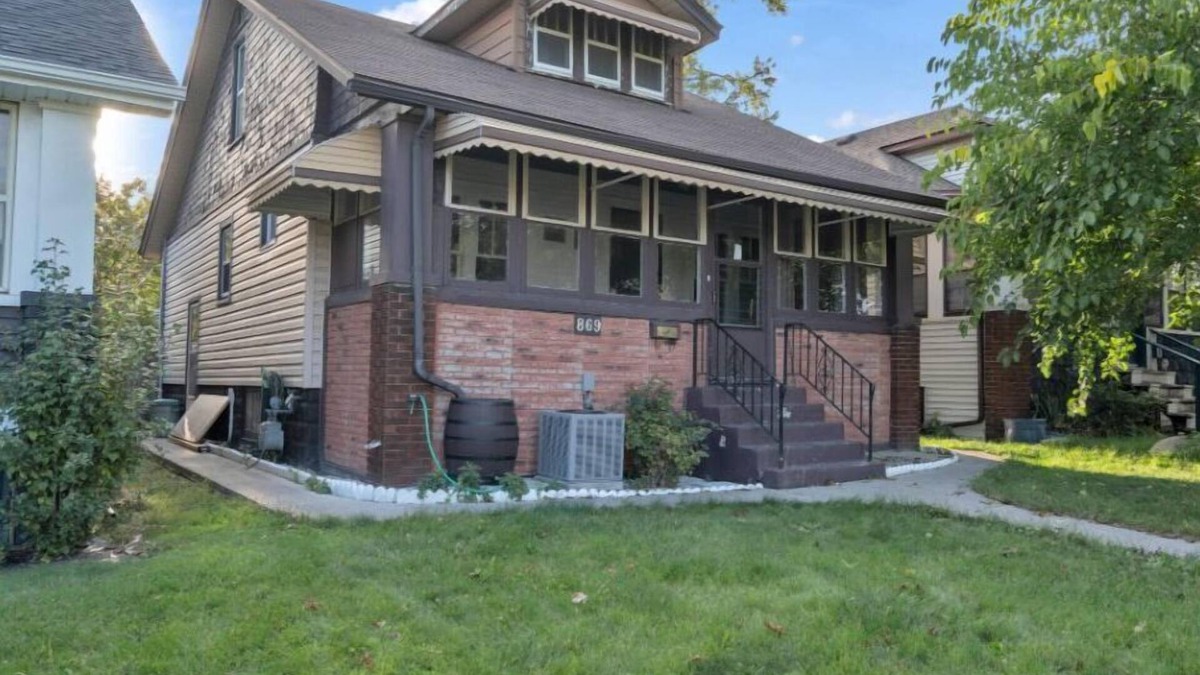 Bridgeview House | Story and a Half