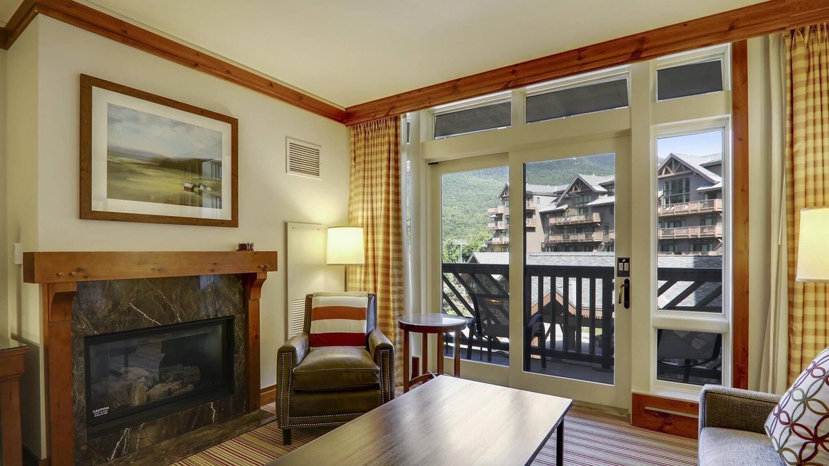 Stowe Area Condo | Stowebound: Spruce Peak studio w/fireplace, a/c and resort amenities!