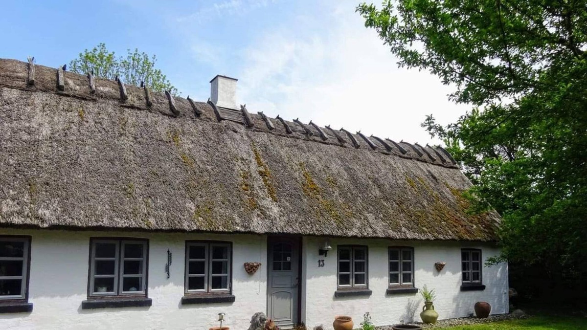 Maribo Cottage | Stråtækt bindingsværksidyl.