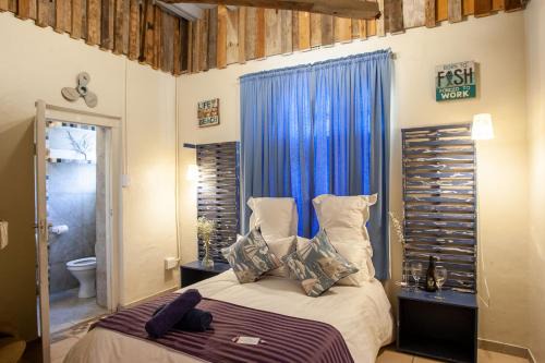Strand Apartment | Strand Family studio en-suite 6 sleeper Kitchenette Helderberg CT