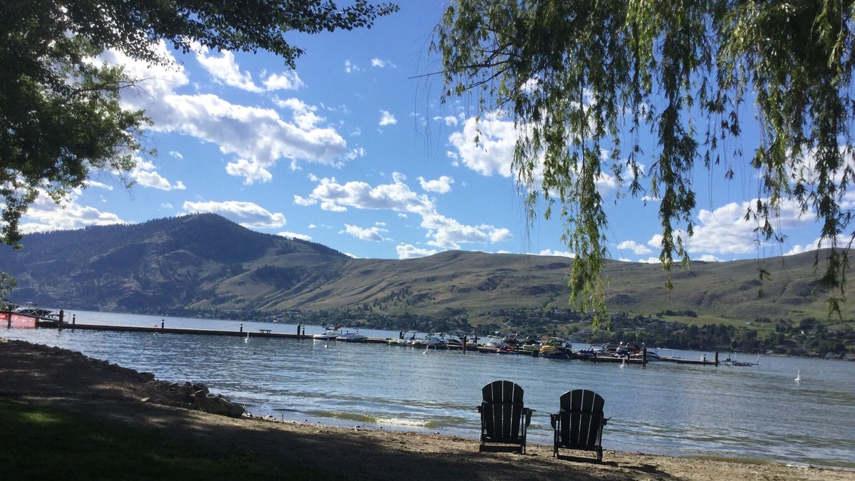 Vernon Resort | Strand @ Okanagan Lake - Condo - Professionally Cleaned