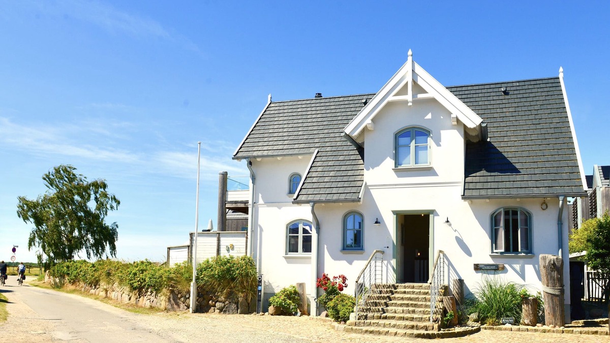Fehmarnsund Condo | Strandhaus-fehmarn, Captains-deck, Strandlage und Meerblick, Terrasse und Garten