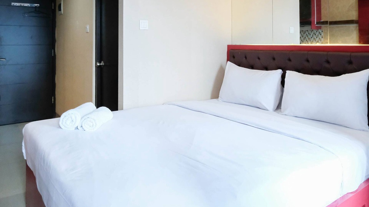 Wonokromo Apartment | Strategic And Cozy Living Studio At Tamansari Papilio Apartment