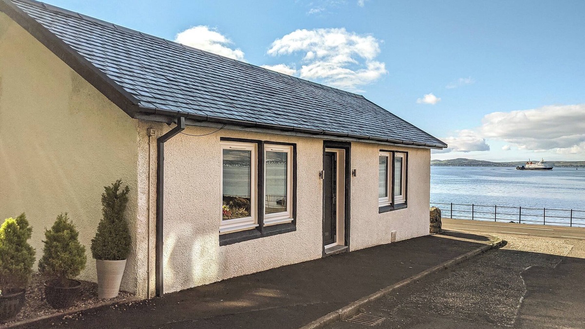 Skelmorlie Cottage | Strathclyde Cottage North