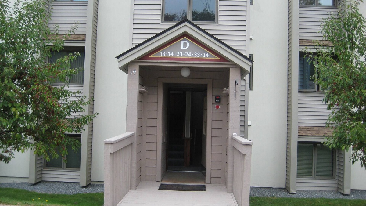Stratton Mountain Condo | STRATTON MOUNTAIN SKI IN/OUT Tamarack lift