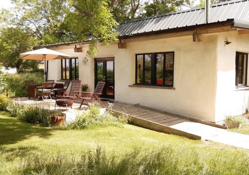 Stowmarket House | Straw Bale Cottage