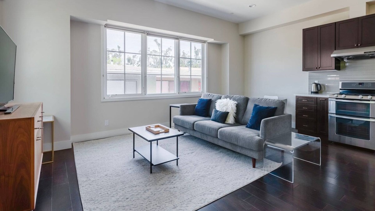 Downtown Burlingame Apartment | Striking Burlingame 2BR w/Parking & A/C, nr Caltrain, by Blueground