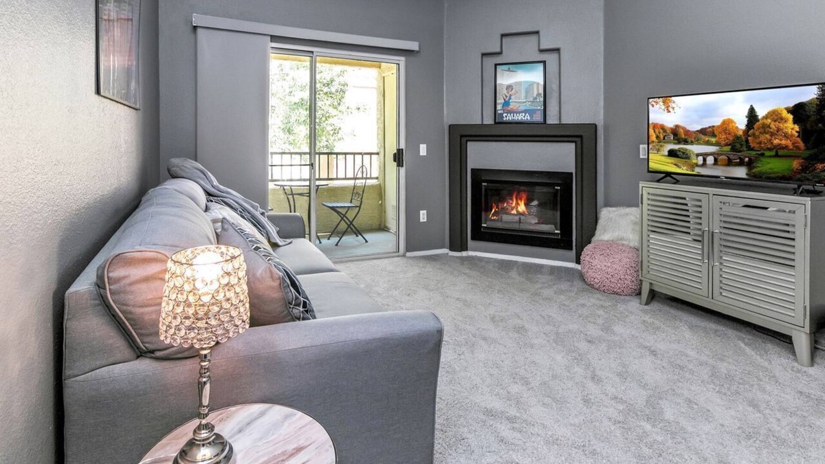 Green Valley North Condo | STRIP CLOSE- QUIET- SERENE-PRIVACY- NEW REMODEL-