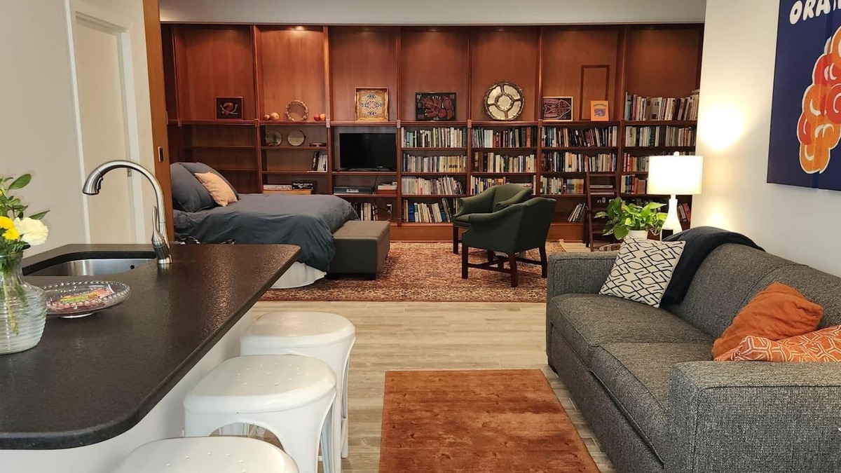 Historic Montford Apartment | Stroll 2 blocks to town! Quiet, private, sparkling & spacious studio & parking