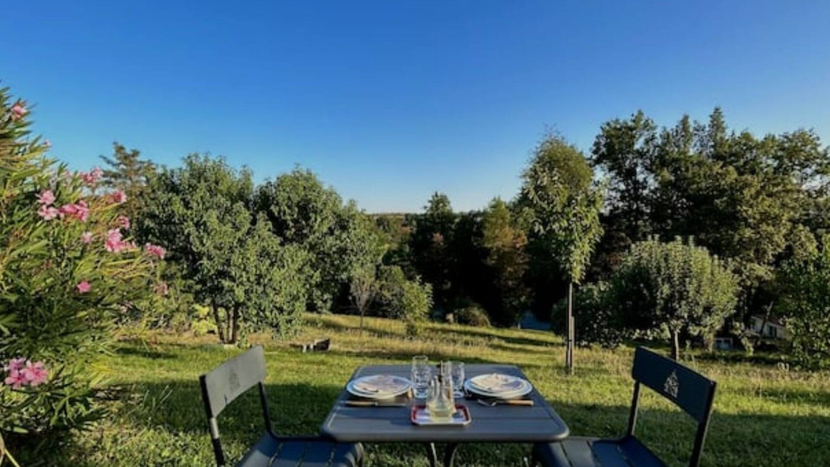 Saint-Georges-d'Esperanche Apartment | Studio Dans Villa