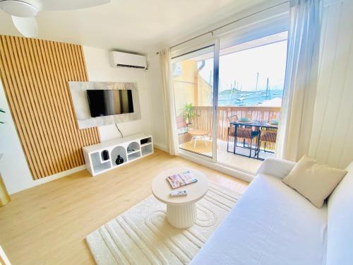 Marigot Apartment | Studi0 coco0n, vue sur la marina