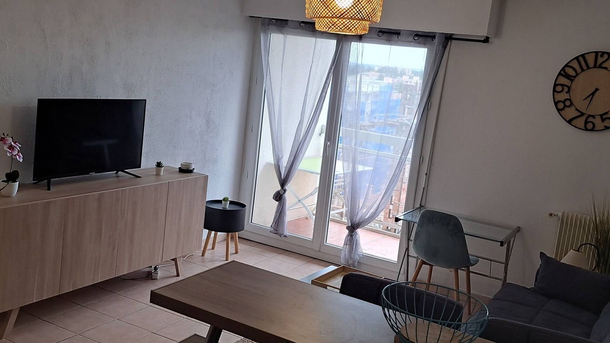 Quartier Administrations Apartment | Studio à 2 pas des Arènes
