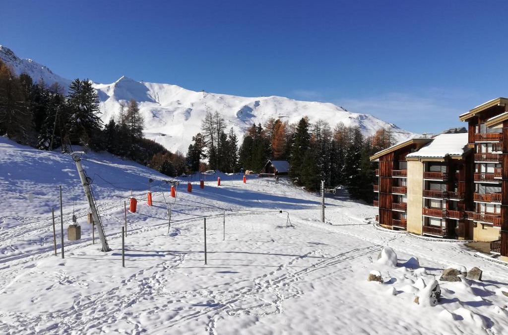 Plagne Villages Apartment | Studio 1 pièce PLAGNE VILLAGE 4 personnes 2050 M PIED DES PISTES