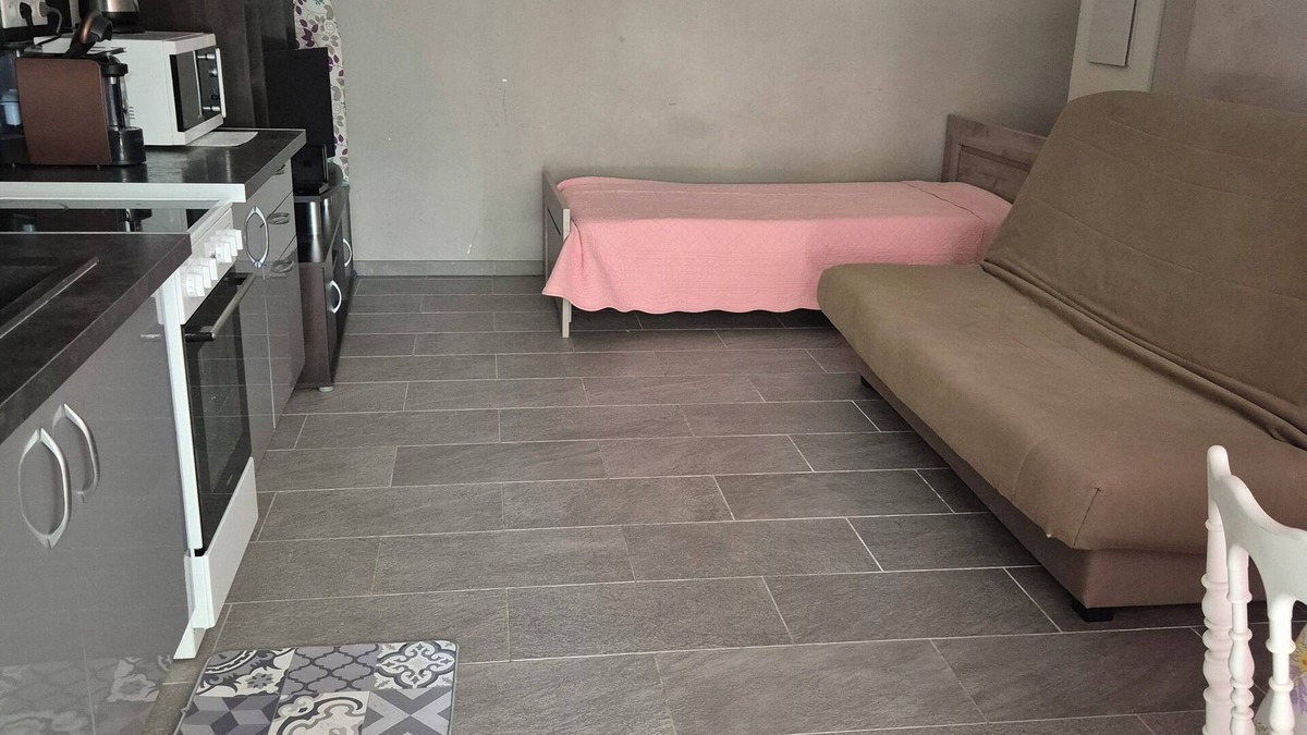 Pietroso Apartment | Studio 10 min from the beach for 3 people