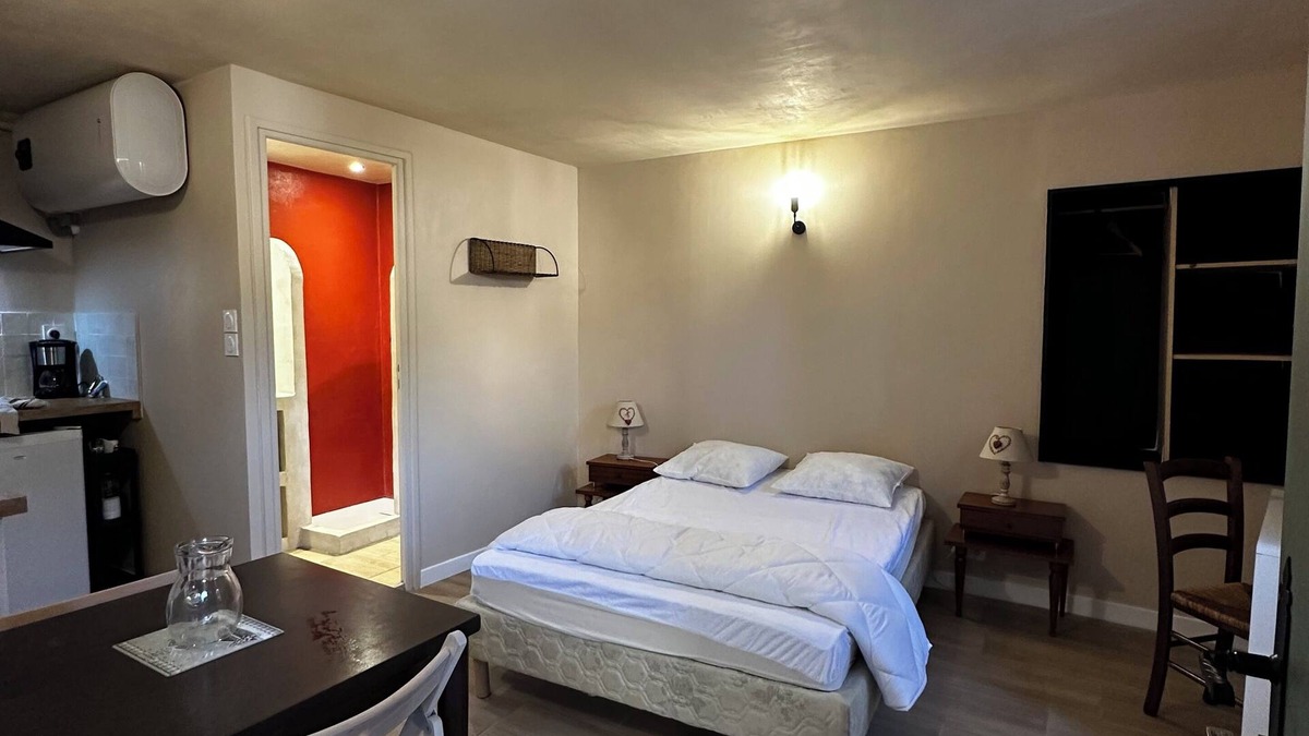 Aulus-les-Bains Apartment | Studio 2 "Aux volets bleus" Cosy studio at the foot of the Pyrenees
