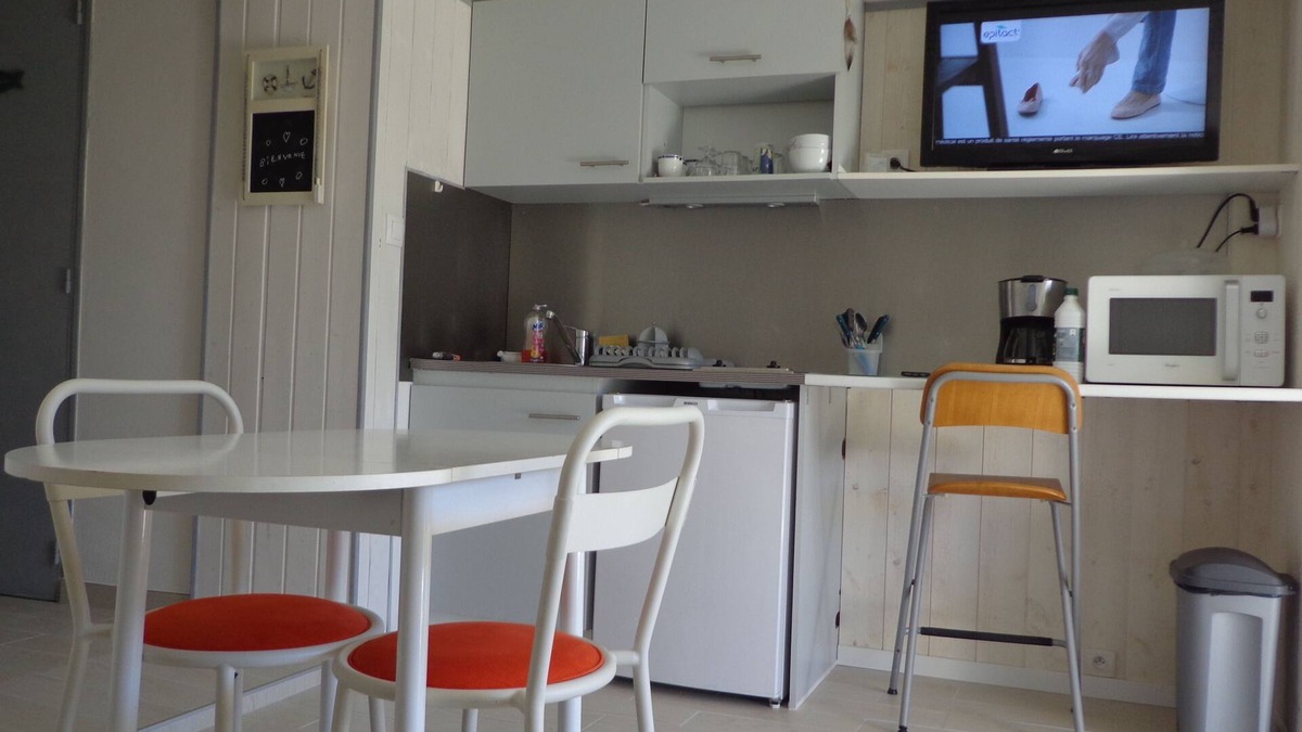 Challans Apartment | Studio 20 m² garden level