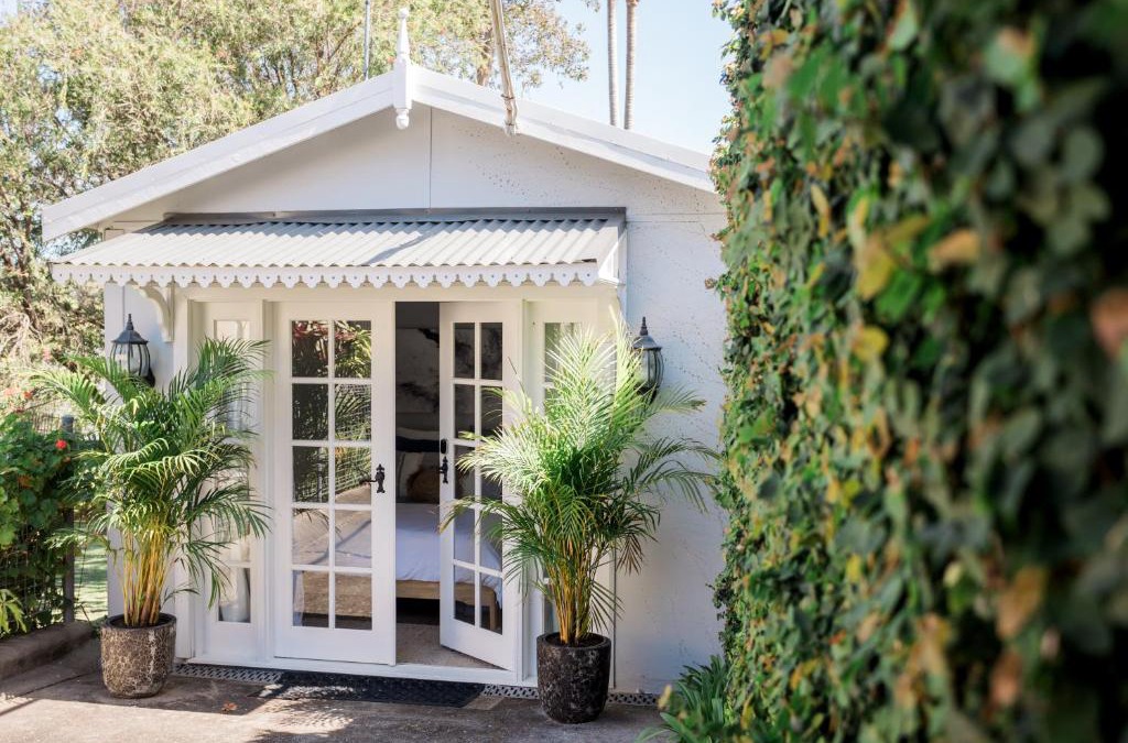 Coffs Harbour Villa | Studio 26: Central, Hampton’s Poolside Hideaway