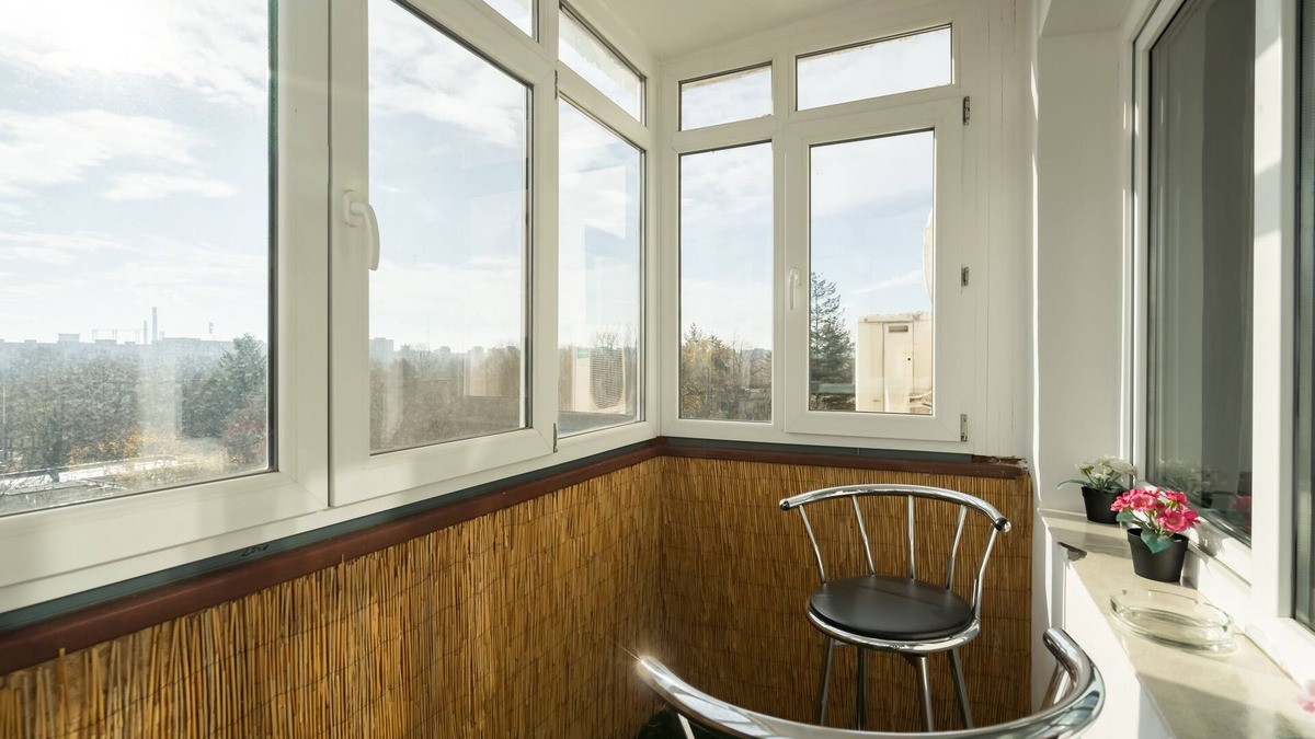 Sector 3 Apartment | Studio 37 by MRG Apartments