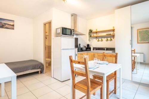 Meylan Apartment | Studio 4 Vercors - Terrasse et parking Privé