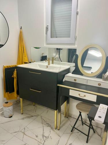 Saint Froult Apartment | Studio 40