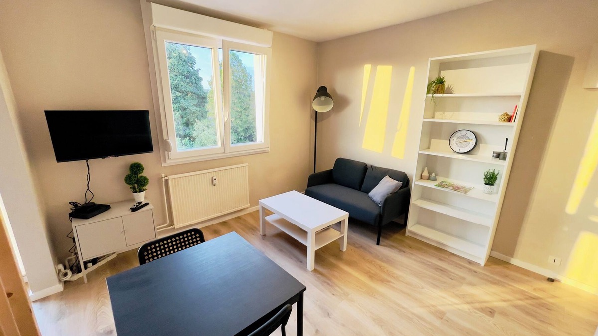 Lure Apartment | Studio 43ajj au Centre Ville de Lure