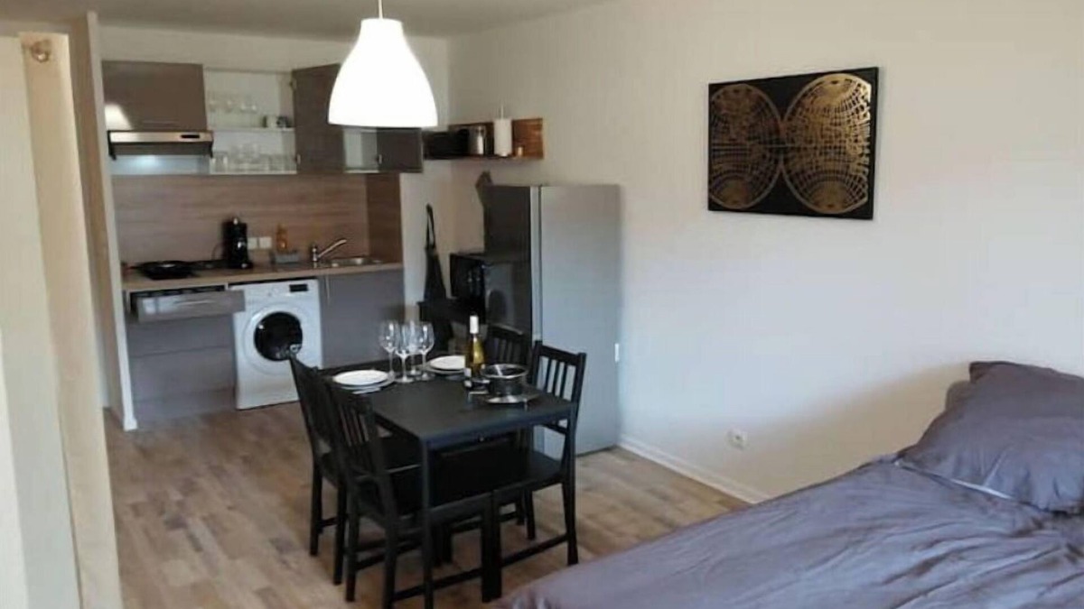 Yvetot Apartment | Studio 5 min from center and station