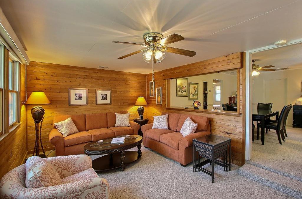Brigands' Bay House | Studio 54 #282-F